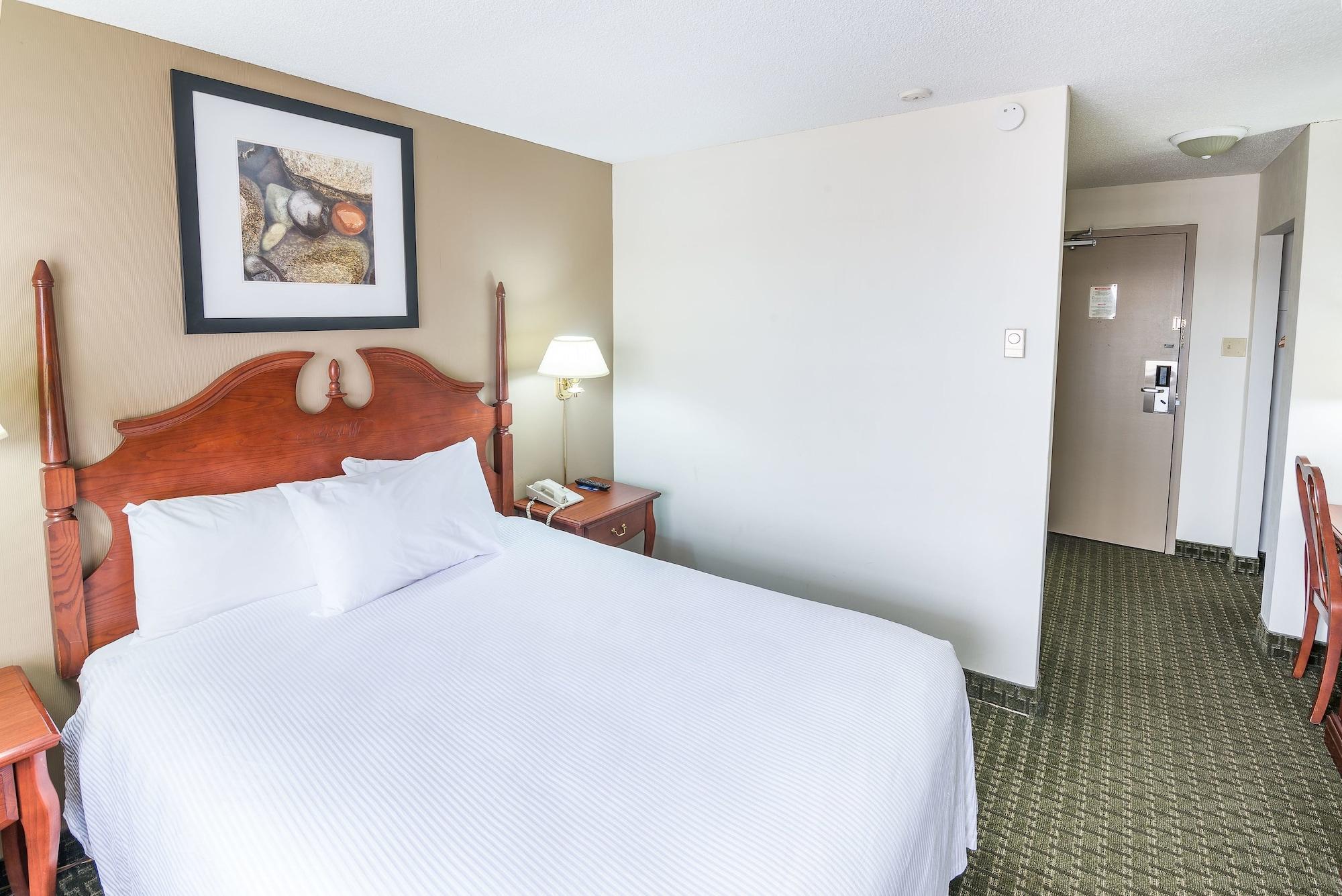 Ramada By Wyndham Thunder Bay Airlane Hotel Buitenkant foto