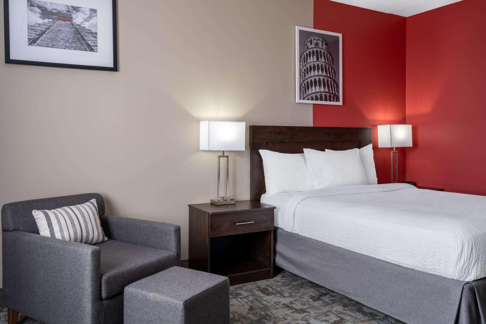 Ramada By Wyndham Thunder Bay Airlane Hotel Buitenkant foto