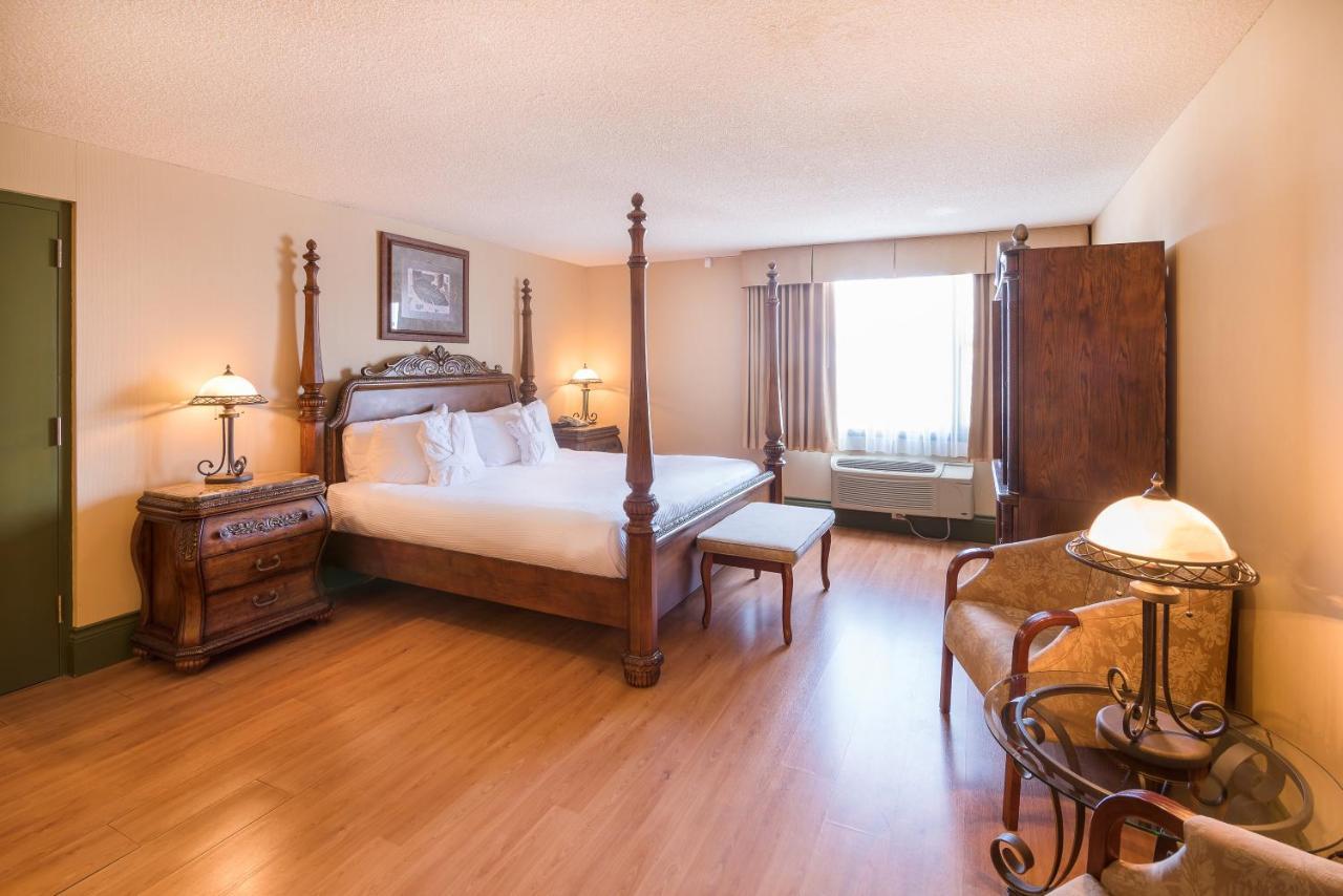 Ramada By Wyndham Thunder Bay Airlane Hotel Buitenkant foto